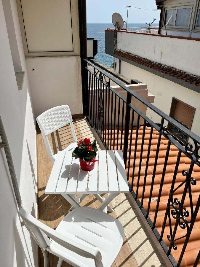 Casa Peppino Apartamento Letoianni Exterior foto